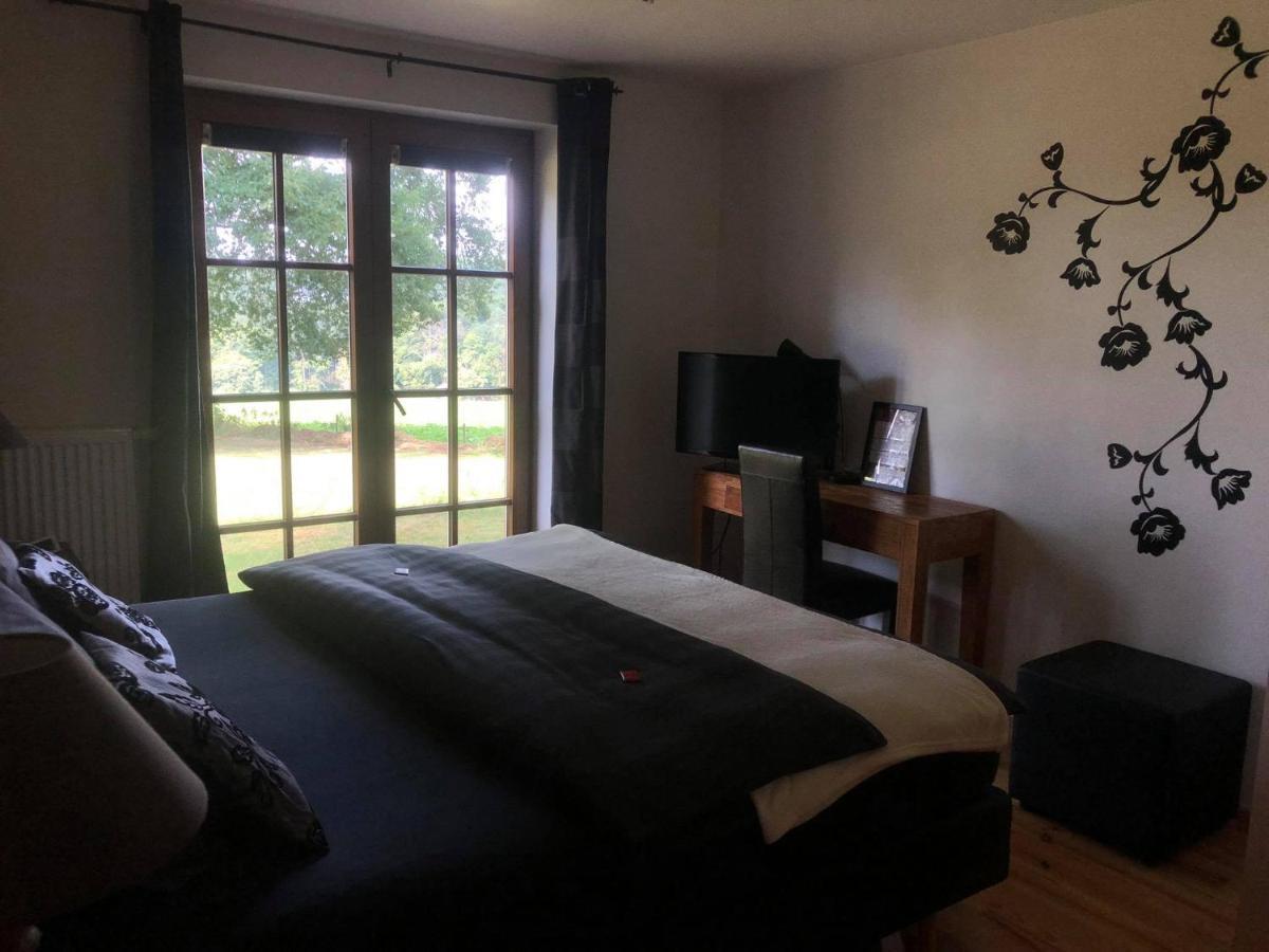 Le Goupil Hotel Wavre Kültér fotó
