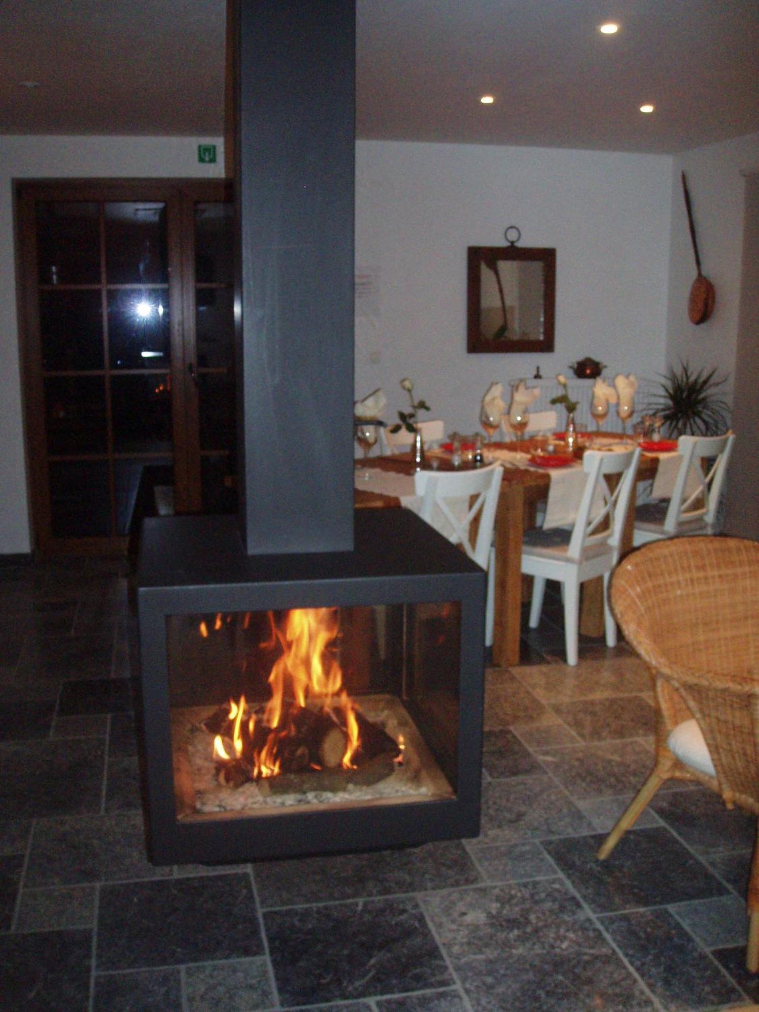 Le Goupil Hotel Wavre Kültér fotó
